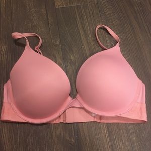 Victoria’s Secret pink wear everywhere push-up bra